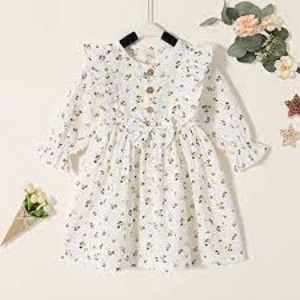 صورة لقسم فساتين