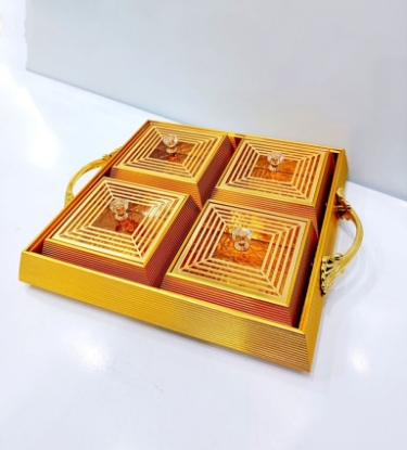 صورة صينية تقديم 4 خانات ذهبي 9353-10