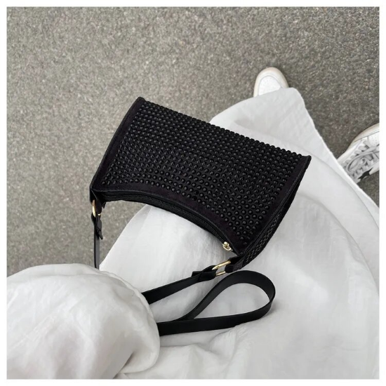 صورة حقيبة كتف عصرية