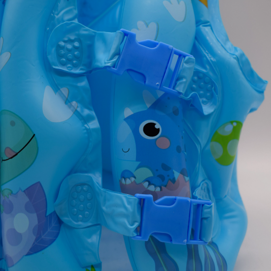 صورة سترة سباحة للأطفال