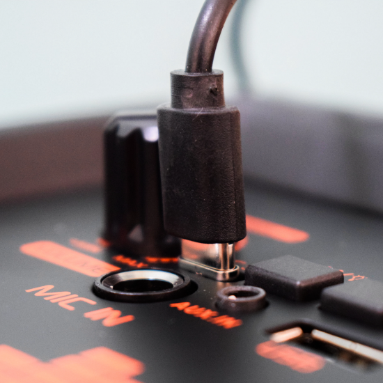 صورة سماعة بلوتوث مع ميكروفون ZQS8301