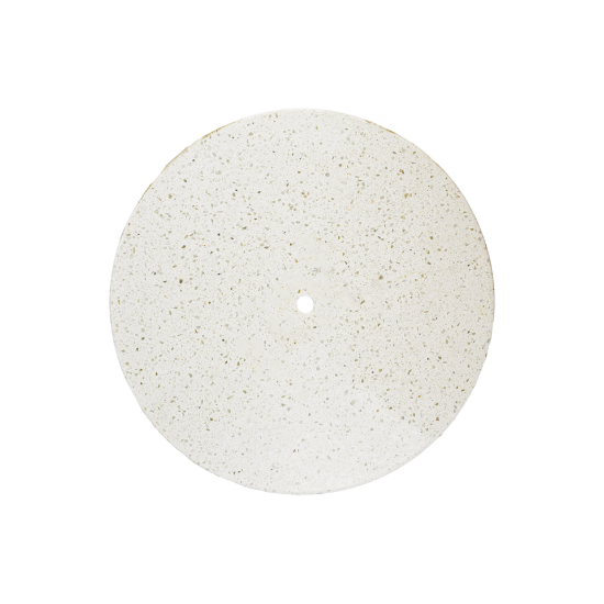 صورة شماعة خشبية