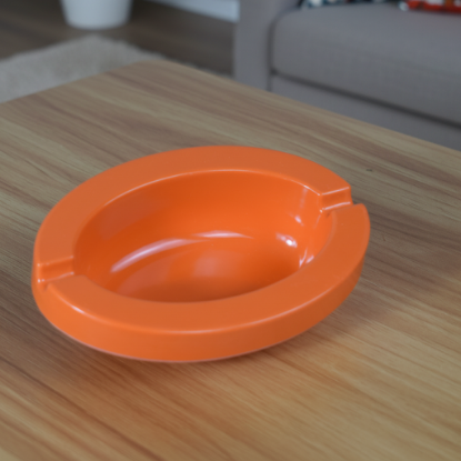 طفاية سجائر أنيقة من متجر الركن.