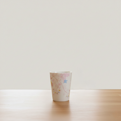 كوب بلاستيك أنيق من متجر الركن.