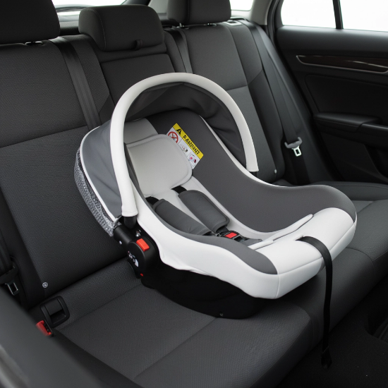 صورة مقعد سيارة للأطفال