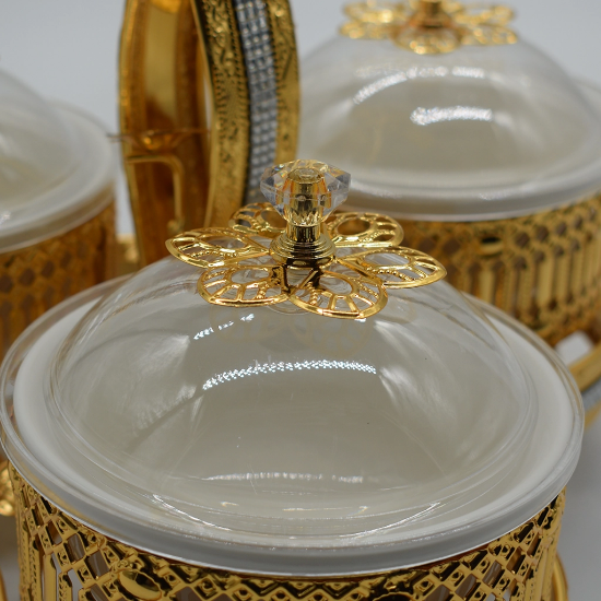 صورة طقم تقديم حلويات بشيال ذهبي 3 خانات