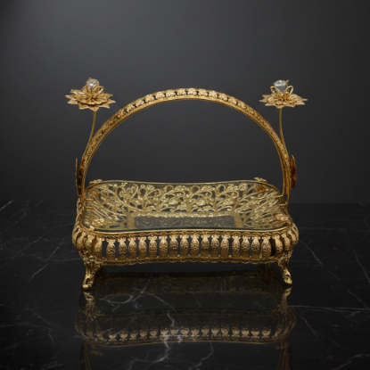 صورة صينية تقديم حلويات ذهبية