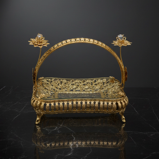 صورة صينية تقديم حلويات ذهبية