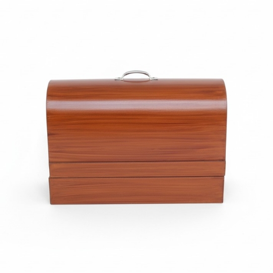 صورة مكينة خياطة يدوية