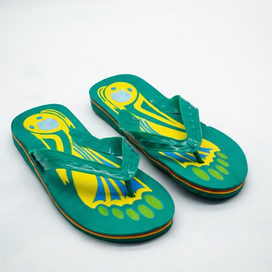 صورة احذية زنوبة ملون