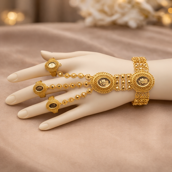 صورة كف من ثلاث خواتم فاخر 7113